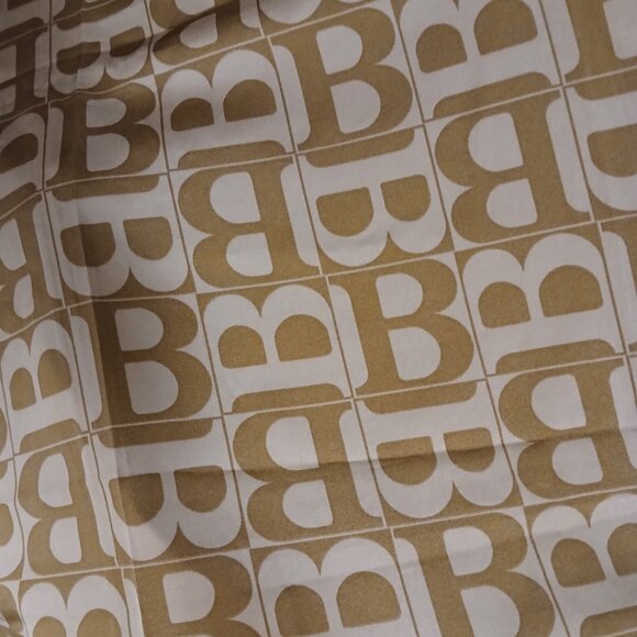 Vintage Classic Burberry Scarf - Picture 3 of 6